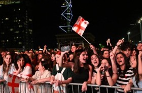 جورجيا.. حفل موسيقي تضامنا مع الموقوفين 