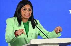 ديلسي رودريغيز رئبسةُ فنزويلا الىُؤَقتة : مسارٌ محفوفٌ بالمخاطر