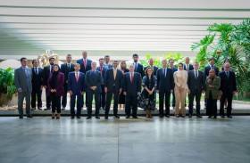 عبدالله بن زايد يلتقي وزير خارجية البرازيل ويبحثان الشراكة الاستراتيجية بين البلدين