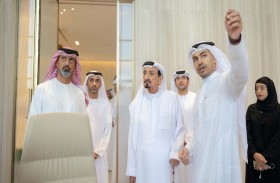 حميد بن راشد يزور المبنى الجديد لمجمع الدوائر الحكومية بالديوان الأميري في عجمان