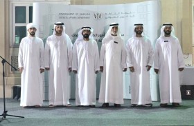 مجلس أولياء أمور الطلبة بالمنطقة الوسطى يكرم ثلاثة من معلمي الوسطى الأولى 