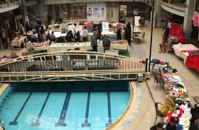 معرض أعمال يدوية لعشرات النساء النازحات في القامشلي