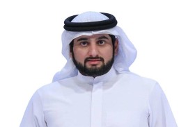 أحمد بن محمد يوجّه بإطلاق كأس فزاع لسباقات الصقور 12 يناير