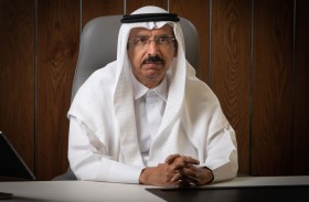 محمد المر: سلطان النيادي يسطر إنجازاً تاريخياً مجسداً روح الإصرار و التفوق