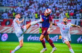 أصحاب السعادة يهزون عرش ملك الصدارة والكأس في ملعبه 