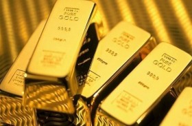 الذهب يتراجع مع صعود الدولار