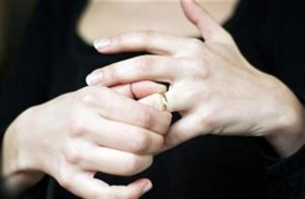 يصاب بالرصاص بعد زواجه من امرأة خلعها عن زوجها