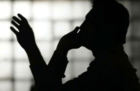 يفبرك محاولة اختطافه لابتزاز زوجته