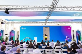 خبراء الإعلام الرقمي: التقنيات الحديثة تعيد تشكيل أساليب التعليم التقليدية ورواية القصص