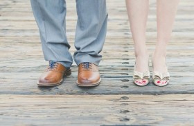 كيف تؤثر أحذيتنا على كفاءة الدماغ والتركيز الذهني؟