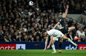 الدوري الإنجليزي.. ملعبا «الاتحاد» و «الإمارات» يحسمان اللقب بعد مسيرة 282 يوماً