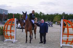 «منتخب الإمارات لـ «قفز الحواجز» يتوّج بلقب البطولة الدولية في بلجيكا