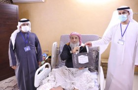 مجلس مدينة دبا الحصن يواصل حملته نلتزم لننتصر في زيارة أربعين  من منازل المواطنين ويوزع الكمامات ونشرات التوعية بفيروس كورونا