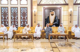 سيف بن زايد يعزي  ضاحي خلفان في وفاة عمته