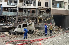 السلطات الموالية لروسيا تتهم كييف بقصف فندق