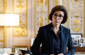 فرنسا.. التحقيق مع وزيرة الثقافة في قضايا فساد