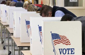 الديموقراطيون متفائلون بـ «موجة زرقاء» في انتخابات التجديد النصفي الأميركية 