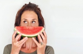 البطيخ الأحمر هل يعتبر غذاء أم وجبة خفيفة؟