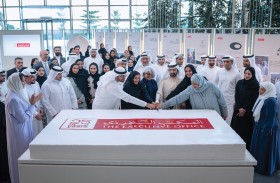 محمد بن راشد يشهد احتفال المكتب التنفيذي بمرور 25 عاماً على تأسيسه
