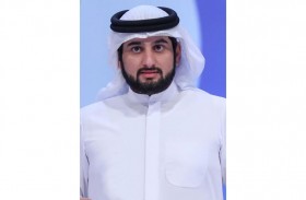 أحمد بن محمد : الاحتفال بيوم العَلَم تأكيد لانتماء شعب الإمارات لوطنه واصطفافه وراء قيادته في مسيرة النماء
