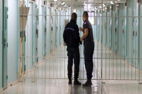 3 حالات انتحار في سجن فرنسي