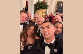 سيلفي رونالدو يغزو العالم من البيت الأبيض