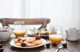 تناول الفطور قبل 7 صباحاً يطيل عمرك