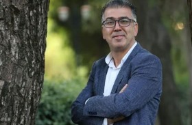 بعد 3 سنوات من اختطافه.. جائزة فولتير تذهب لكاتب عراقي