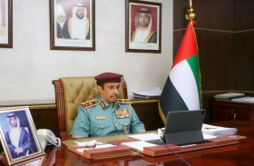 شرطة عجمان تناقش سبل تعزيز التحول الذكي في تقديم الخدمات