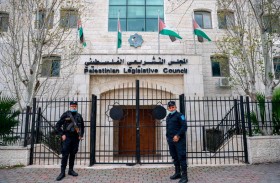 انعدام الثقة والانقسام تخيم على الدعوة للانتخابات 