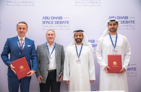 وكالة الإمارات للفضاء وخدمات أمازون ويب AWS توقعان اتفاقية لتعزيز التعاون ودعم نمو واستدامة قطاع الفضاء