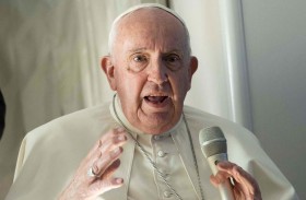 البابا يدعو السياسيين اللبنانيين إلى «تنحية» مصالحهم الشخصية