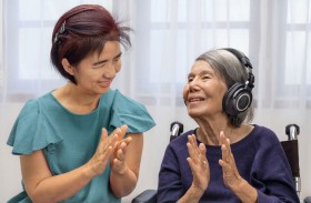 الموسيقى قد تساعد في تخفيف آثار الخرف