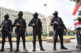 يهشم رأس زوجته ويحرق المنزل لإخفاء فعلته