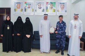 «عقابية رأس الخيمة» تتسلم مساعدات للنزلاء من «رأس الخيمة للأعمال الخيرية»