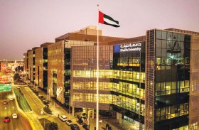 جامعة خليفة تبحث فرص التعاون البحثي مع مؤسسة «سايمونز» الأمريكية