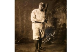 قميص للاعب بيسبول أغلى قطعة رياضية في مزاد 