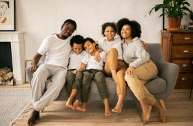 كيف تؤثر كثرة الأشقاء  على الصحة العقلية للمراهقين؟