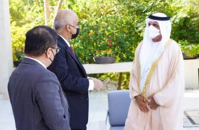 حاكم رأس الخيمة يستقبل سفير جمهورية سنغافورة