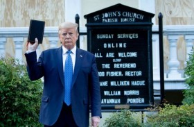 دونالد ترامب والتوظيف الفج للكتاب المقدس...!