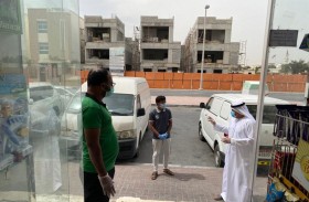 بلدية مدينة أبوظبي تنفذ حملة لتوعوية العاملين بالمحال التجارية في جزيرة أبوظبي بشأن فايروس كورونا