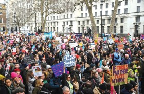 نصف مليون متظاهر.. أكبر إضراب في بريطانيا منذ سنوات