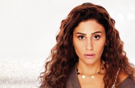 دينا الشربيني متهمة بسرقة شاروخان وكاترينا كييف