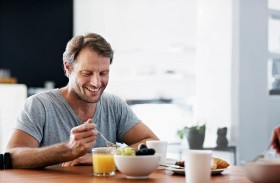 تناول وجبة الإفطار قبل الساعة 8:30 صباحا قد يحمينا من مرض السكري النوع2! 