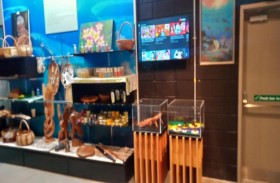 جزر سليمان تعرض نماذج متعددة من التماثيل الخشبية والعملات الثمينة في أكسبو 2020