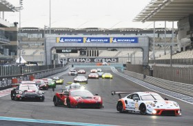 حلبة مرسى ياس تحسم ألقاب ثلاثة من أهم بطولات سباقات السيارات الإقليمية