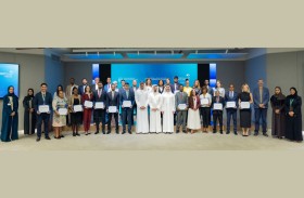 حكومة الإمارات تشارك خبراتها وتجاربها في مجالات الابتكار واستشراف المستقبل مع قيادات عالمية