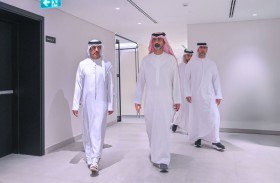 عمار بن حميد يزور مركز عجمان للمشاريع الجديدة ويشيد بإنجازاته في تحفيز بيئة الاستثمار