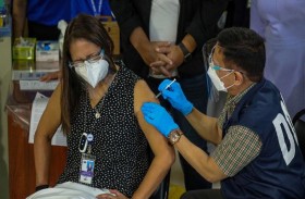 الفيليبين تطلق أولى حملات التلقيح 