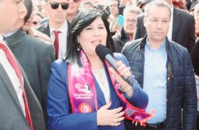 الدستوري الحر يرفض رسكلة النفايات السياسية